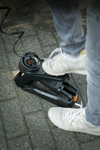 Airstep Digi Bicycle Foot Pump - Image 4
